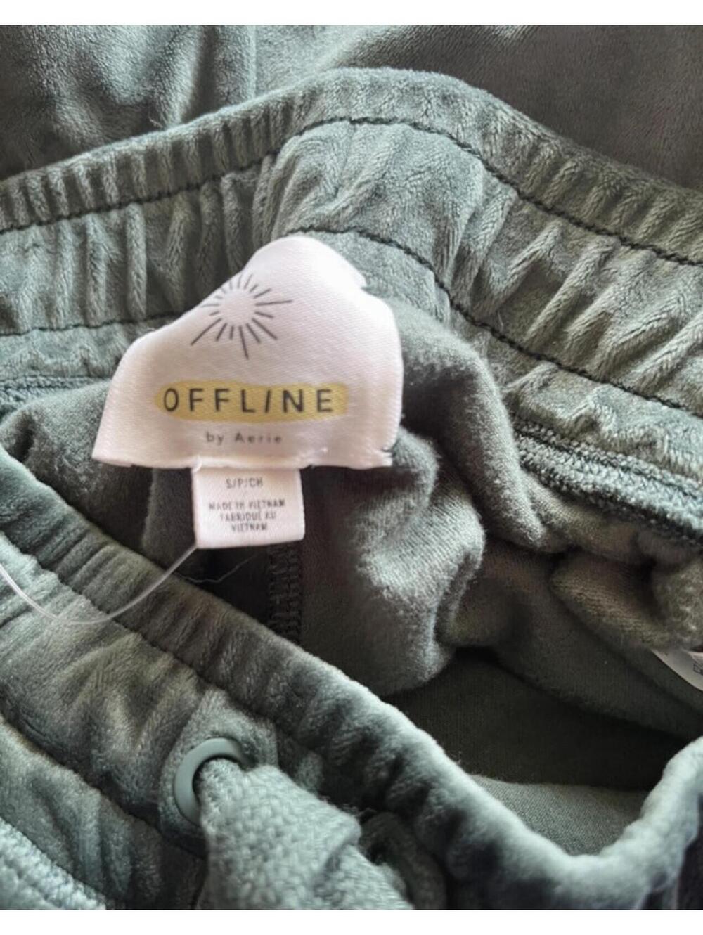 OFFLINE By Aerie Velour Lounge Set Sage Green Small - Picture 10 of 10